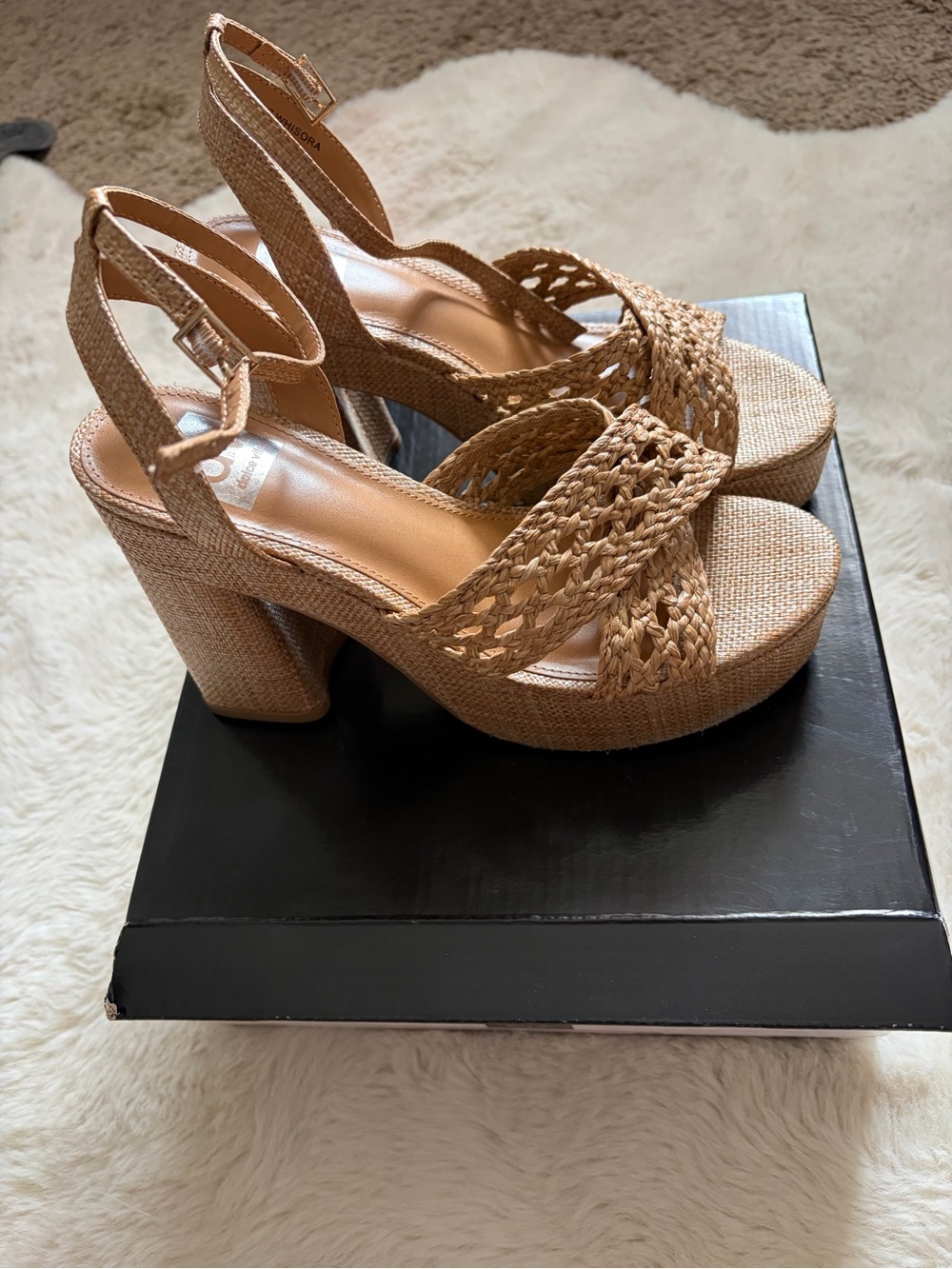Dolce Vita Tan Braided Platform Wedge Sandals size7 4 1/4 hell and 1.5 plataform - Picture 6 of 10